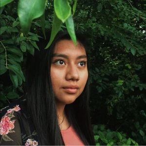 Meet your Posher, Maria